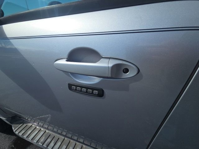 Used 2010 Mercury Mariner Premier image 23