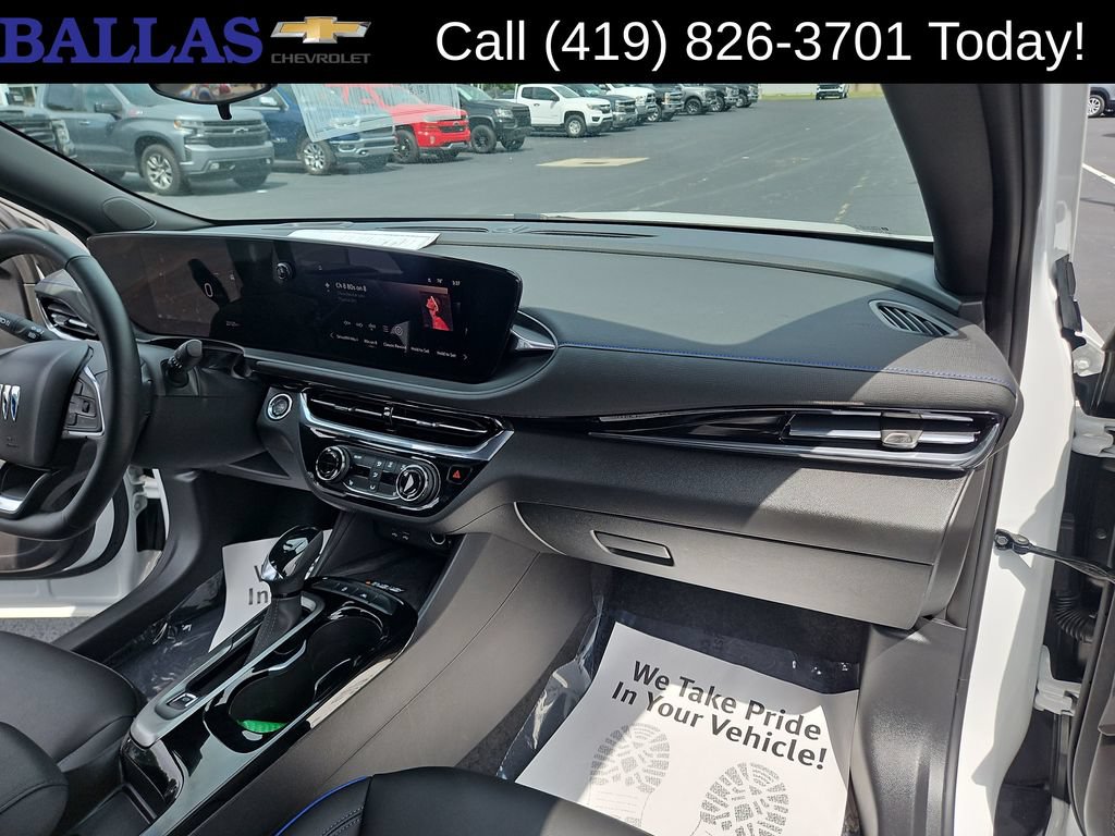 Certified 2025 Buick Envista Sport Touring w/ Convenience I Package FWD image 35