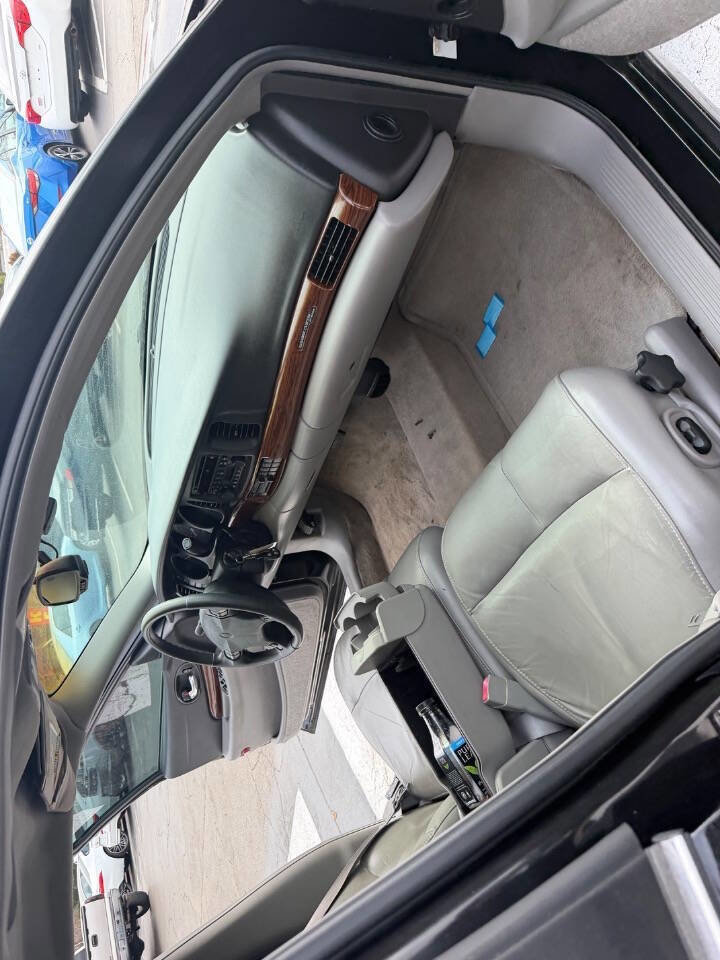 Used 2005 Buick Le Sabre Custom image 12