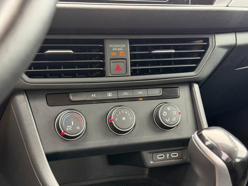 Certified 2024 Volkswagen Jetta S FWD image 19