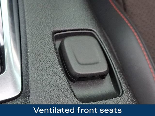 Used 2022 Chevrolet Camaro ZL1 image 17