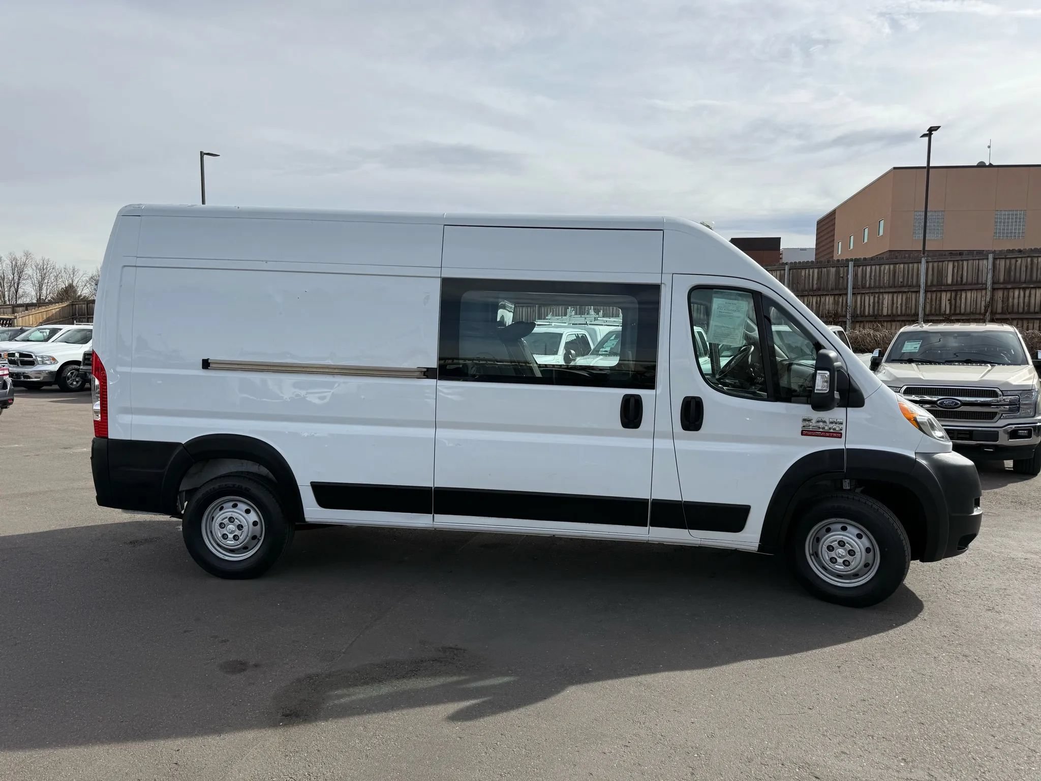 Used 2021 RAM ProMaster 2500 FWD image 5