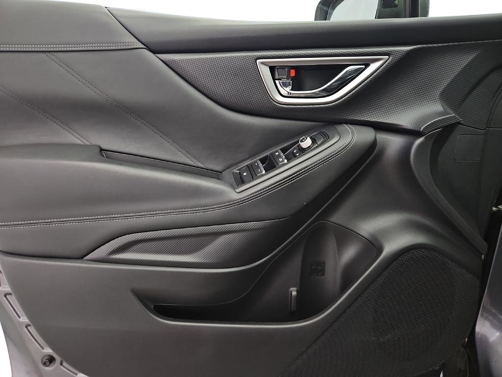 Used 2021 Subaru Forester Limited image 21