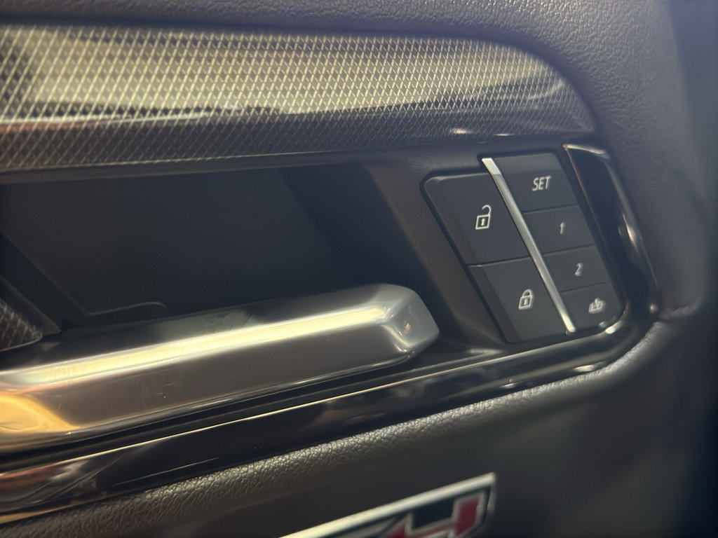 Used 2022 GMC Sierra 1500 AT4 w/ AT4 Premium Package AWD/4WD image 40