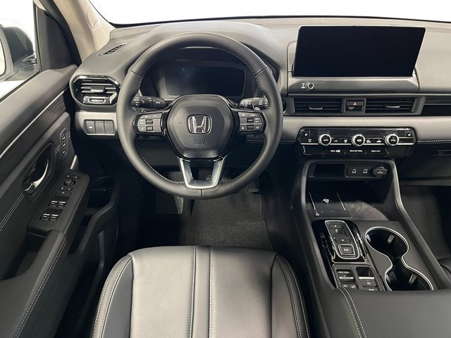 New 2026 Honda Pilot Touring image 18