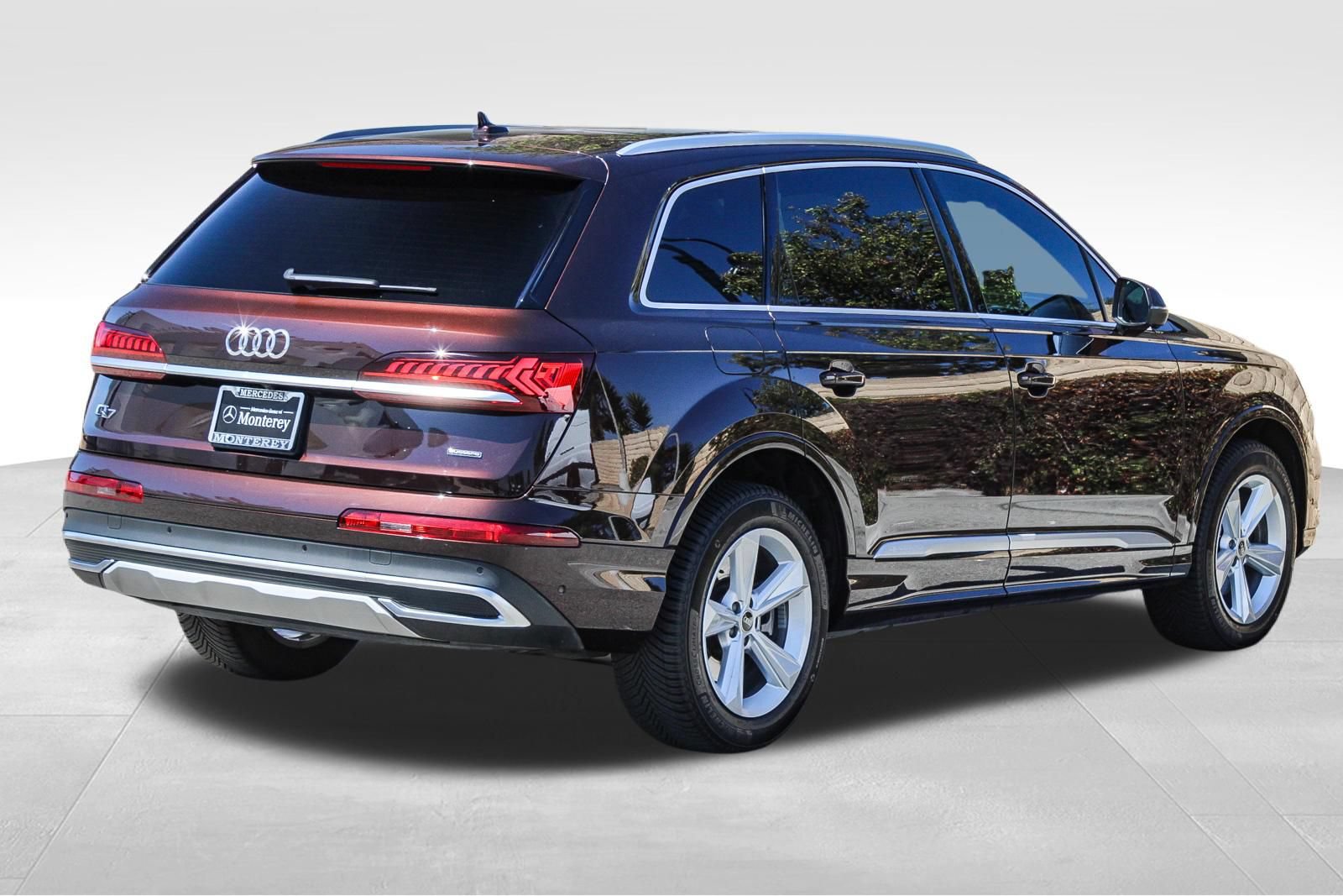 Used 2022 Audi Q7 2.0T Premium Plus w/ Premium Plus Package AWD/4WD image 9