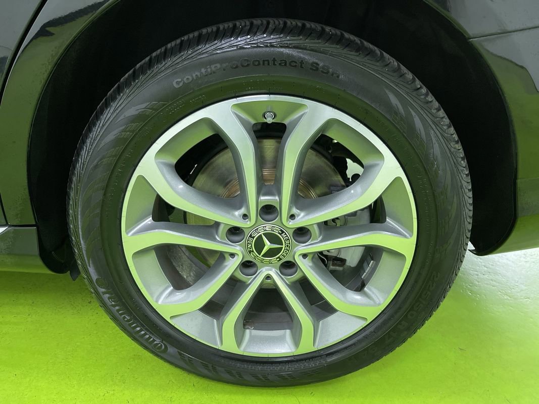 Used 2018 Mercedes-Benz C 300 4MATIC Sedan w/ Premium Package image 14