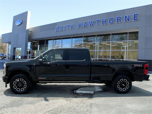 New 2025 Ford F350 Platinum w/ FX4 Off-Road Package image 4