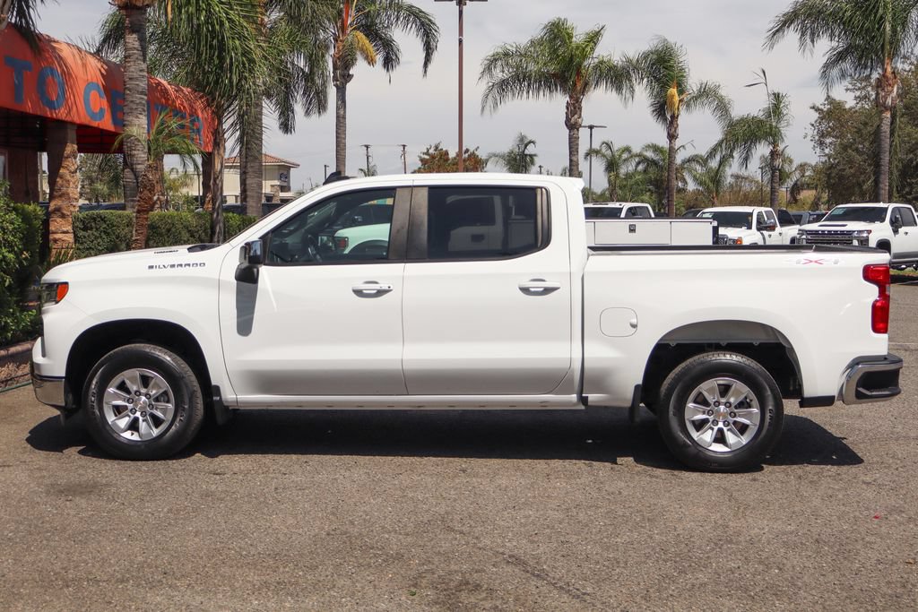 Used 2025 Chevrolet Silverado 1500 LT w/ Leather Package AWD/4WD image 5