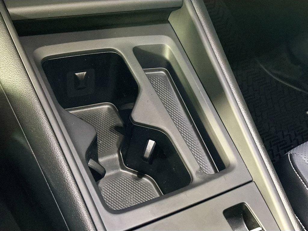 New 2026 Volkswagen Tiguan SE R-Line image 15