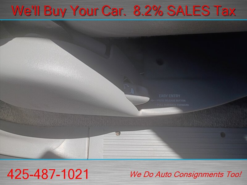 Used 1999 GMC Suburban 2500 AWD/4WD image 28