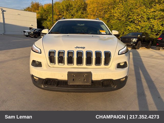 Used 2016 Jeep Cherokee Latitude w/ Cold Weather Group AWD/4WD image 7