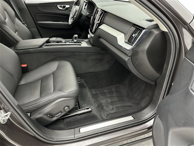 Certified 2025 Volvo XC60 B5 Plus w/ Climate Package image 25