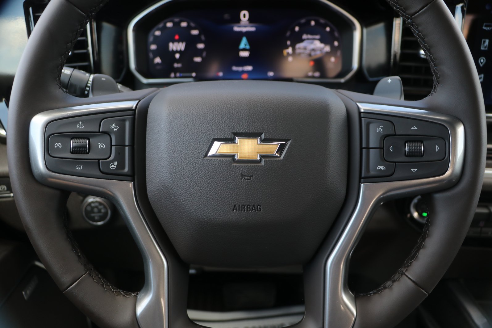 New 2026 Chevrolet Silverado 1500 LTZ w/ LTZ Convenience Package II AWD/4WD image 17