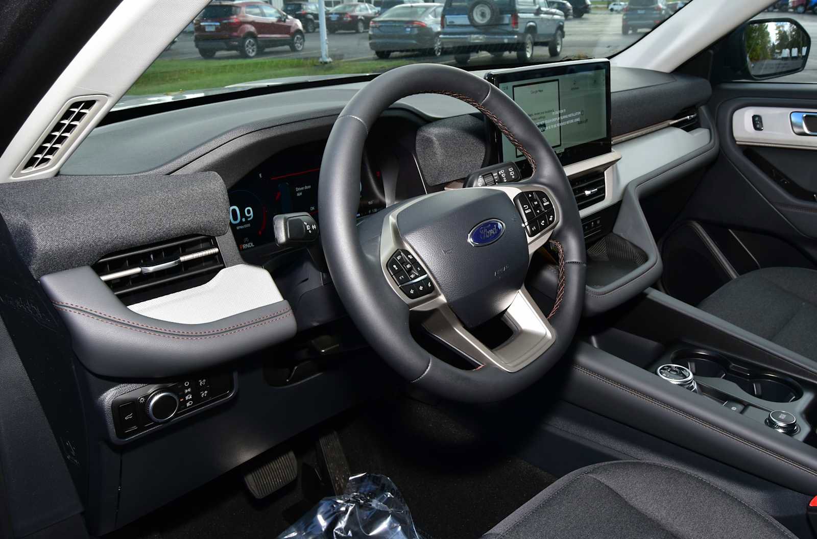 New 2026 Ford Explorer Active image 16