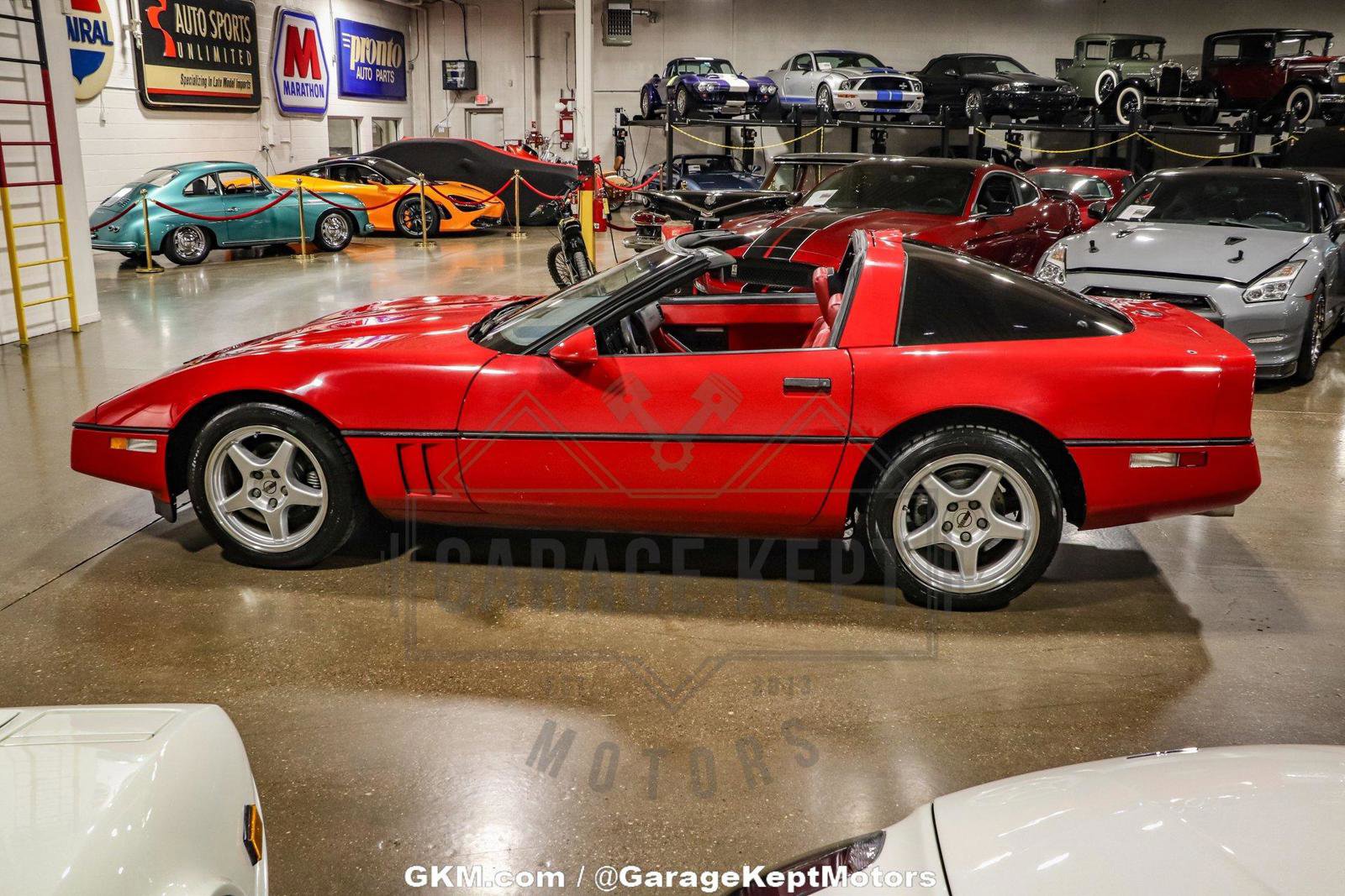 Used 1987 Chevrolet Corvette Coupe image 11