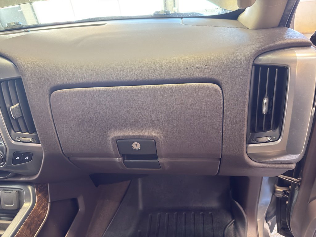 Used 2017 Chevrolet Silverado 1500 LT w/ All Star Edition image 22