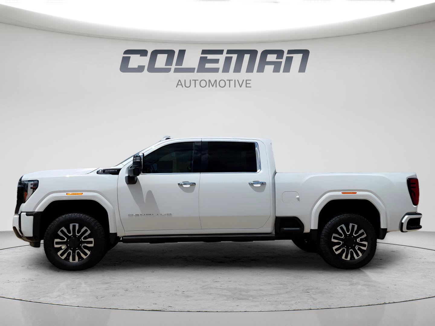 New 2026 GMC Sierra 2500 Denali Ultimate AWD/4WD image 2