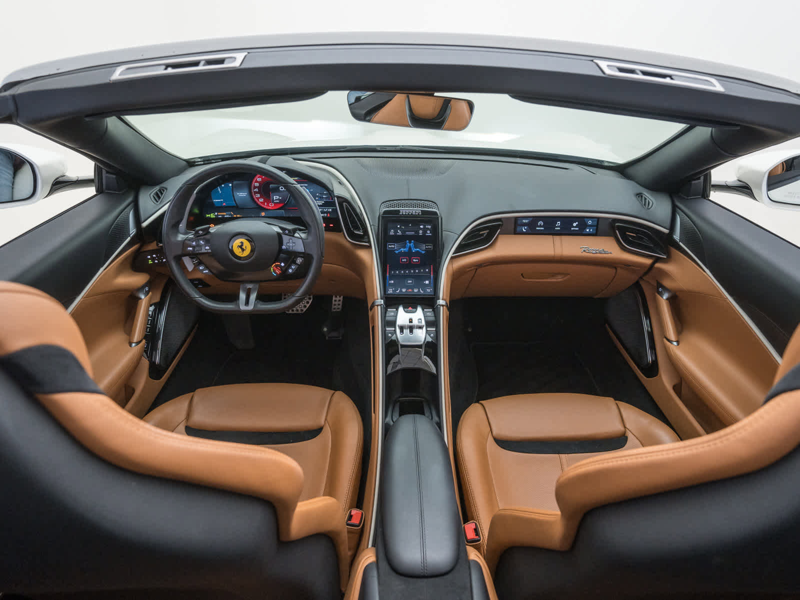 Used 2024 Ferrari Roma Spider image 27