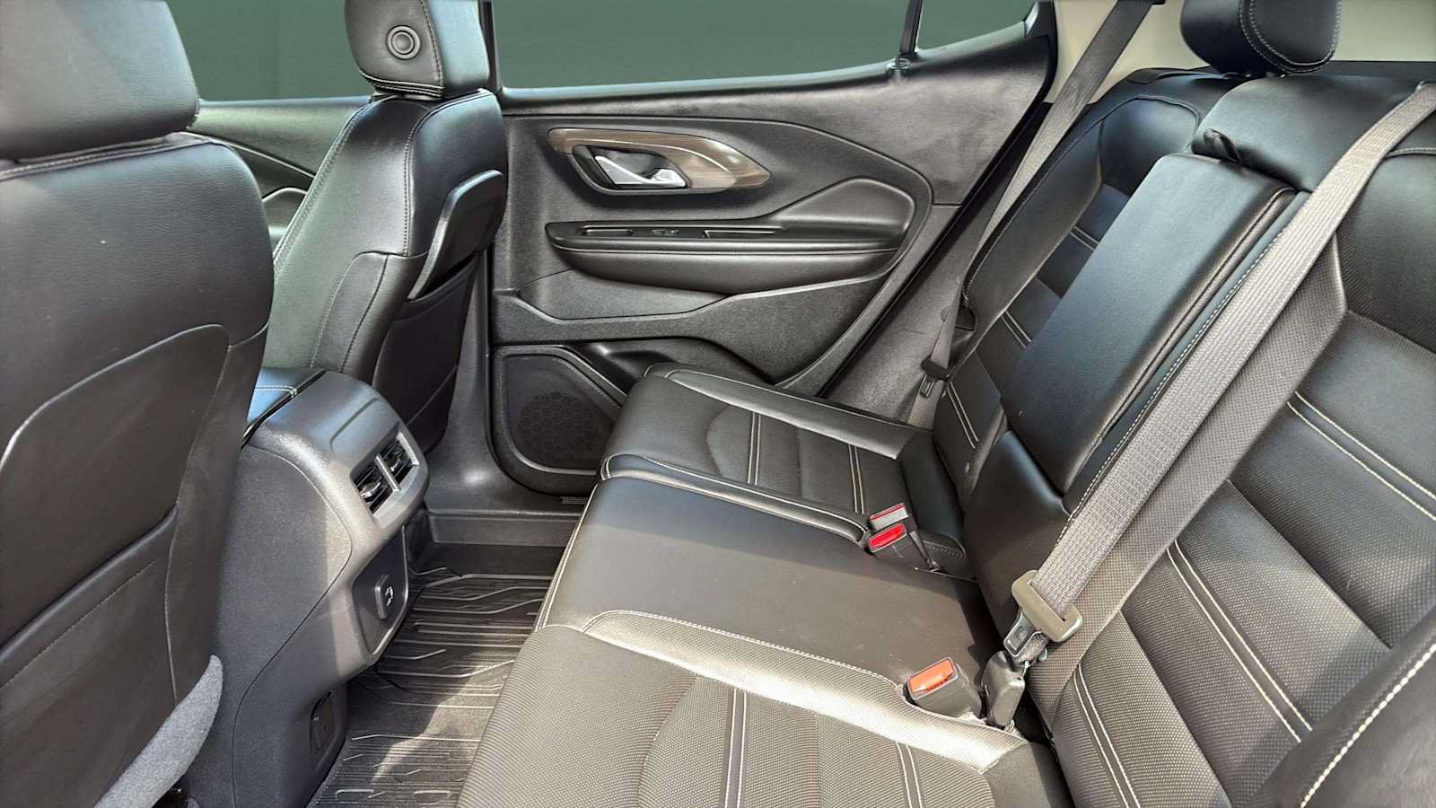 Used 2022 GMC Terrain Denali w/ LPO, Floor Liner Package AWD/4WD image 17