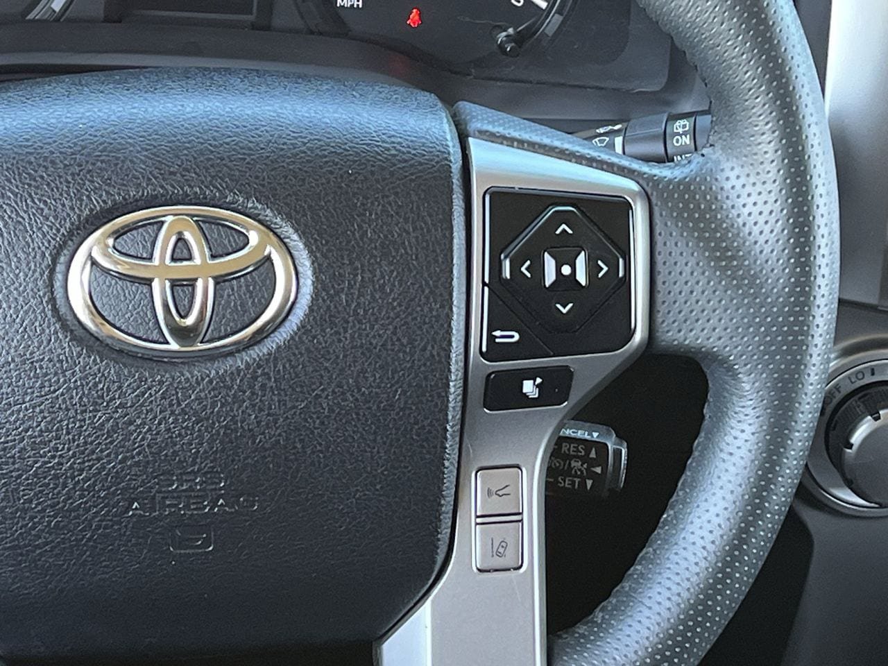Used 2020 Toyota 4Runner SR5 RWD image 14