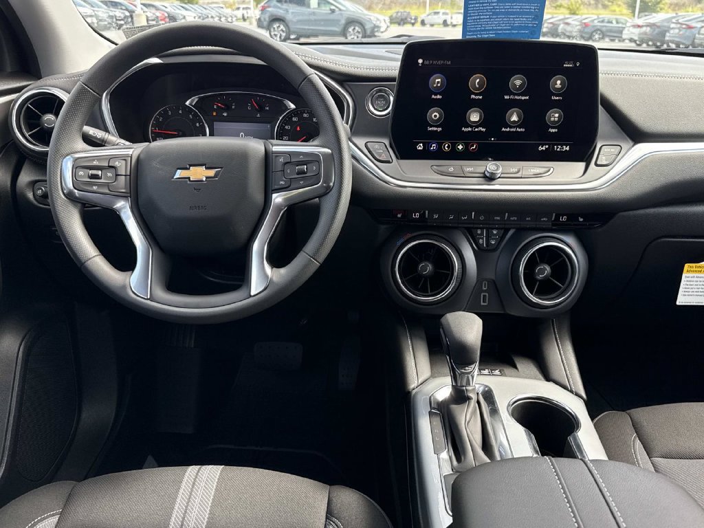 New 2026 Chevrolet Blazer LT w/ Convenience Package AWD/4WD image 2