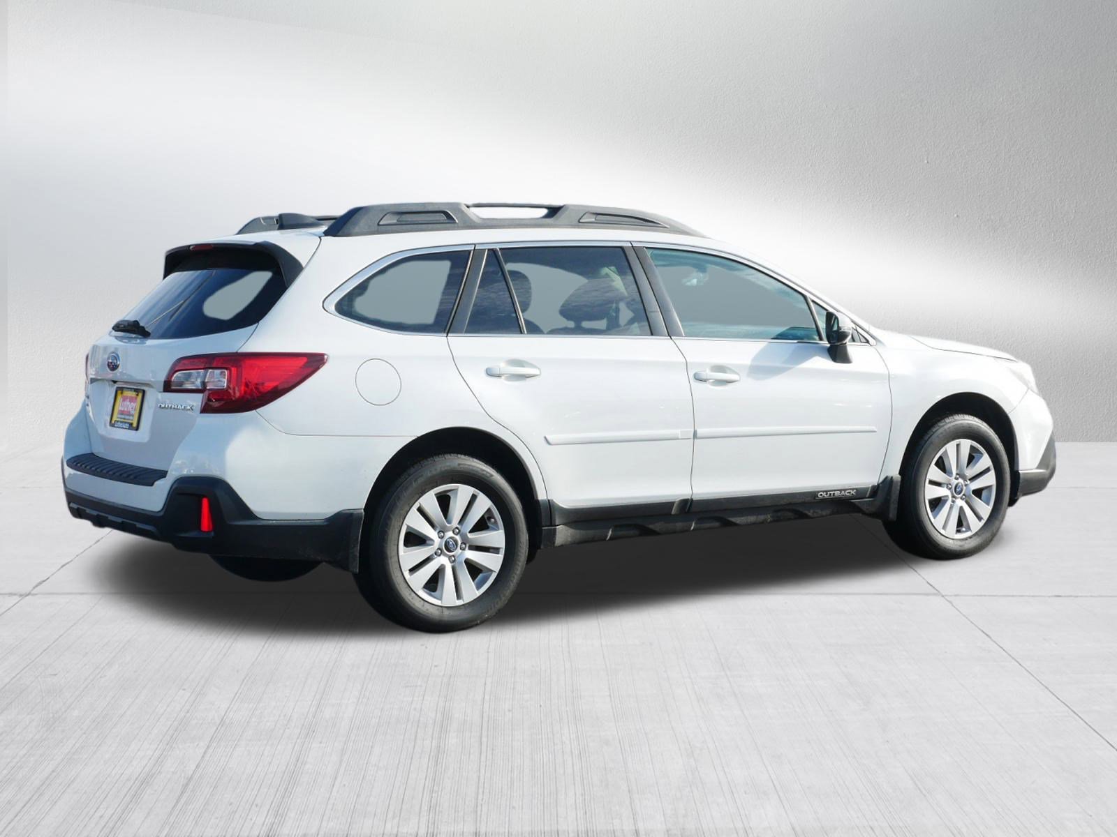 Used 2019 Subaru Outback 2.5i Premium image 7