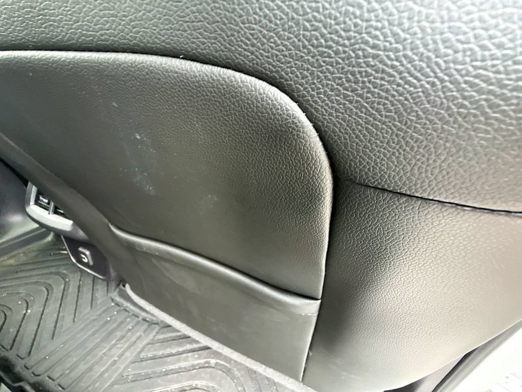 Used 2022 Chevrolet Equinox RS w/ RS Leather Package FWD image 31