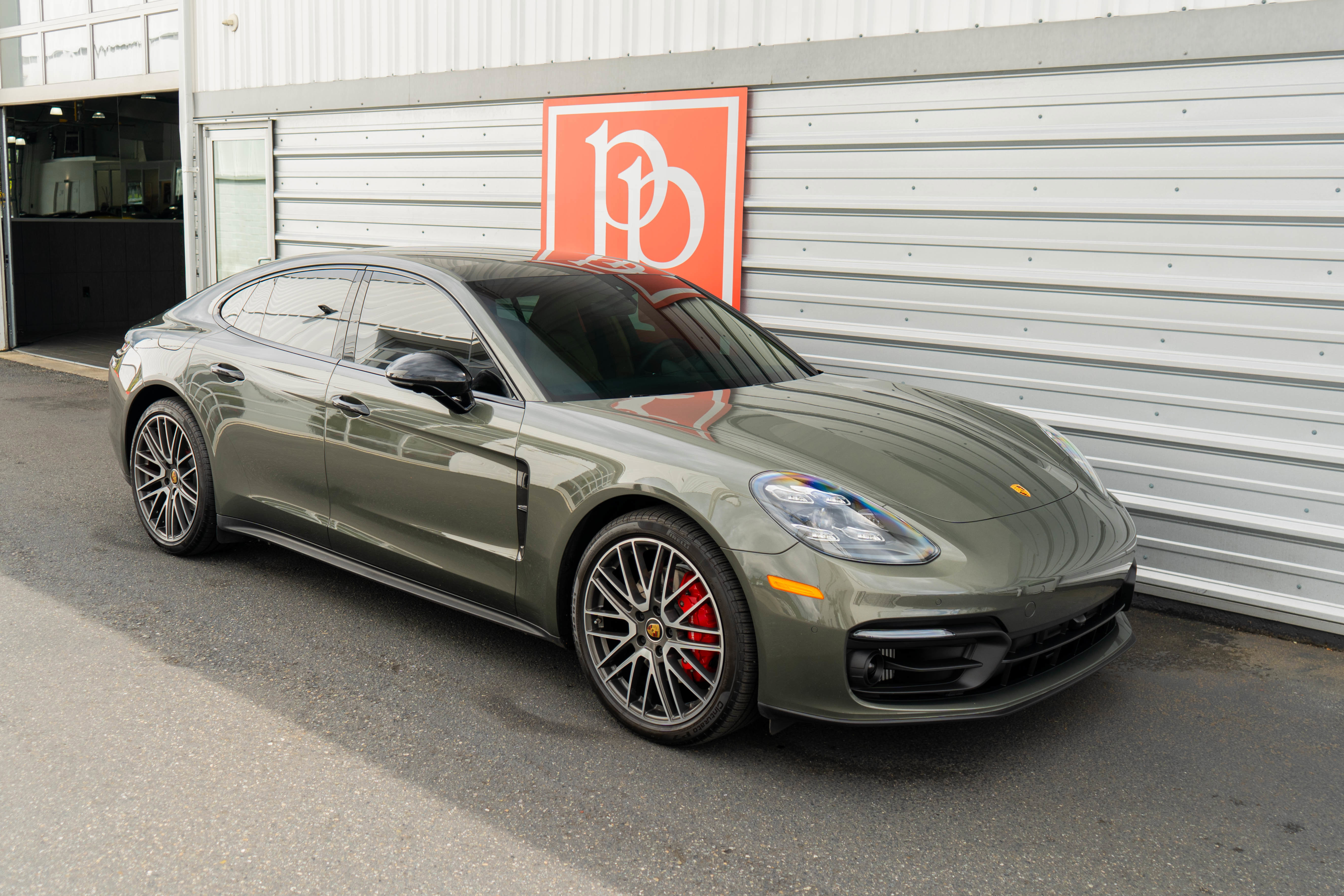 Used 2022 Porsche Panamera 4S AWD/4WD image 43