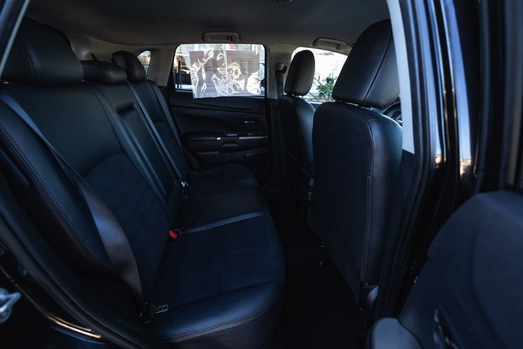 Used 2024 Mitsubishi Outlander Sport SE AWD/4WD image 31