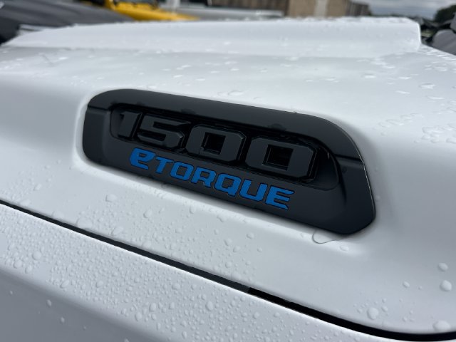 New 2027 RAM 1500 4x4 Crew Cab image 7
