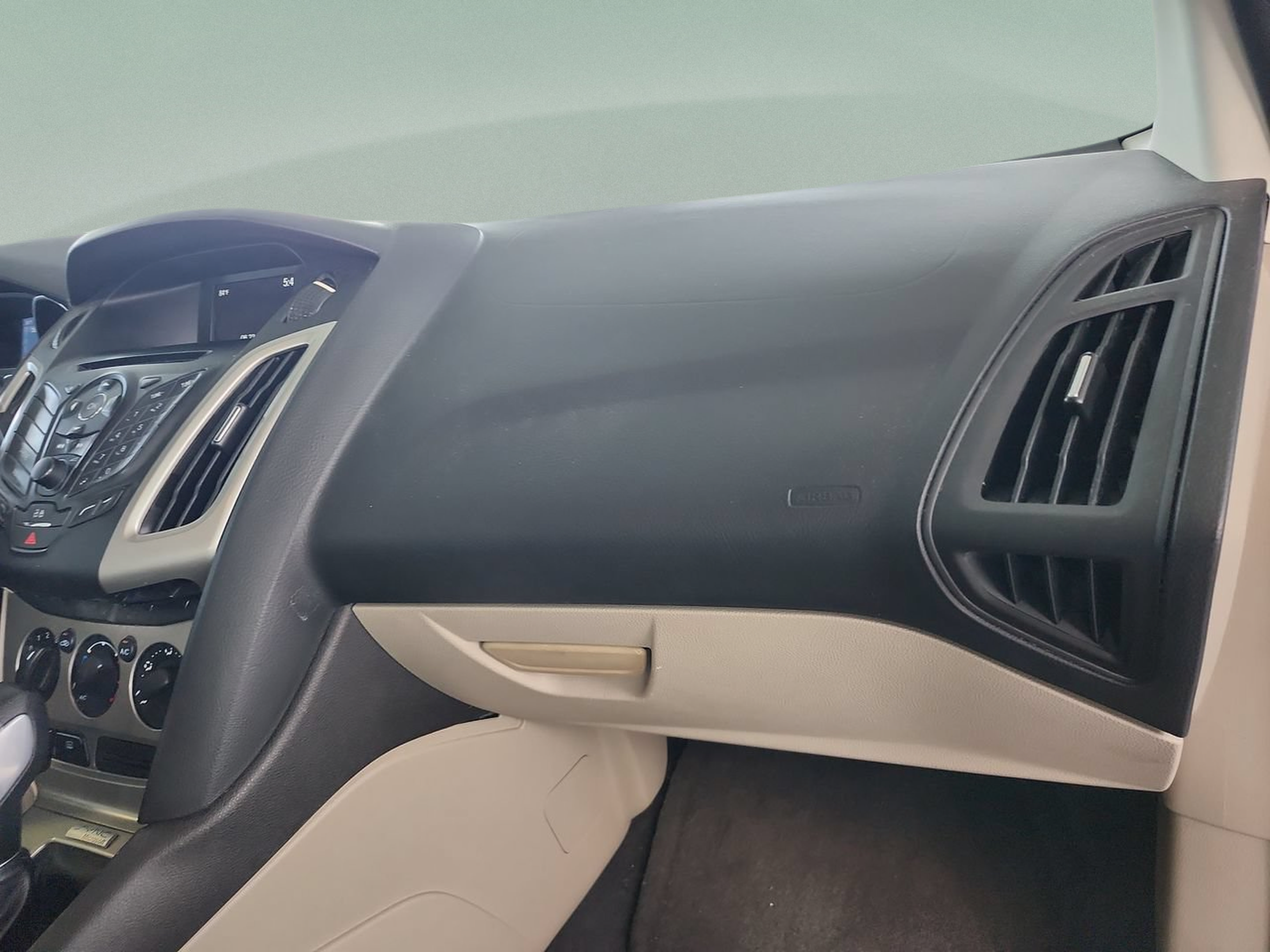 Used 2014 Ford Focus SE FWD image 20