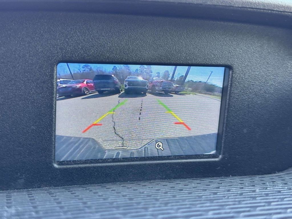 Used 2017 Ford Transit 150 XLT image 5