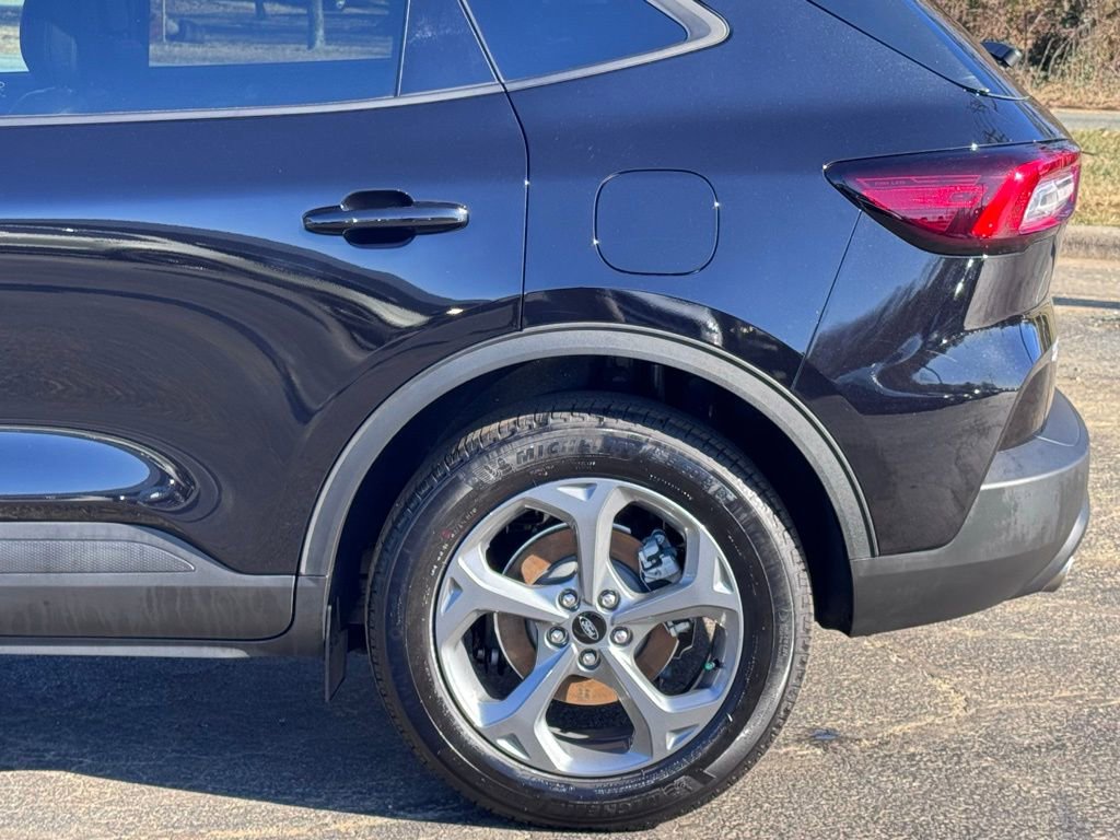 Used 2025 Ford Escape ST-Line Select image 34