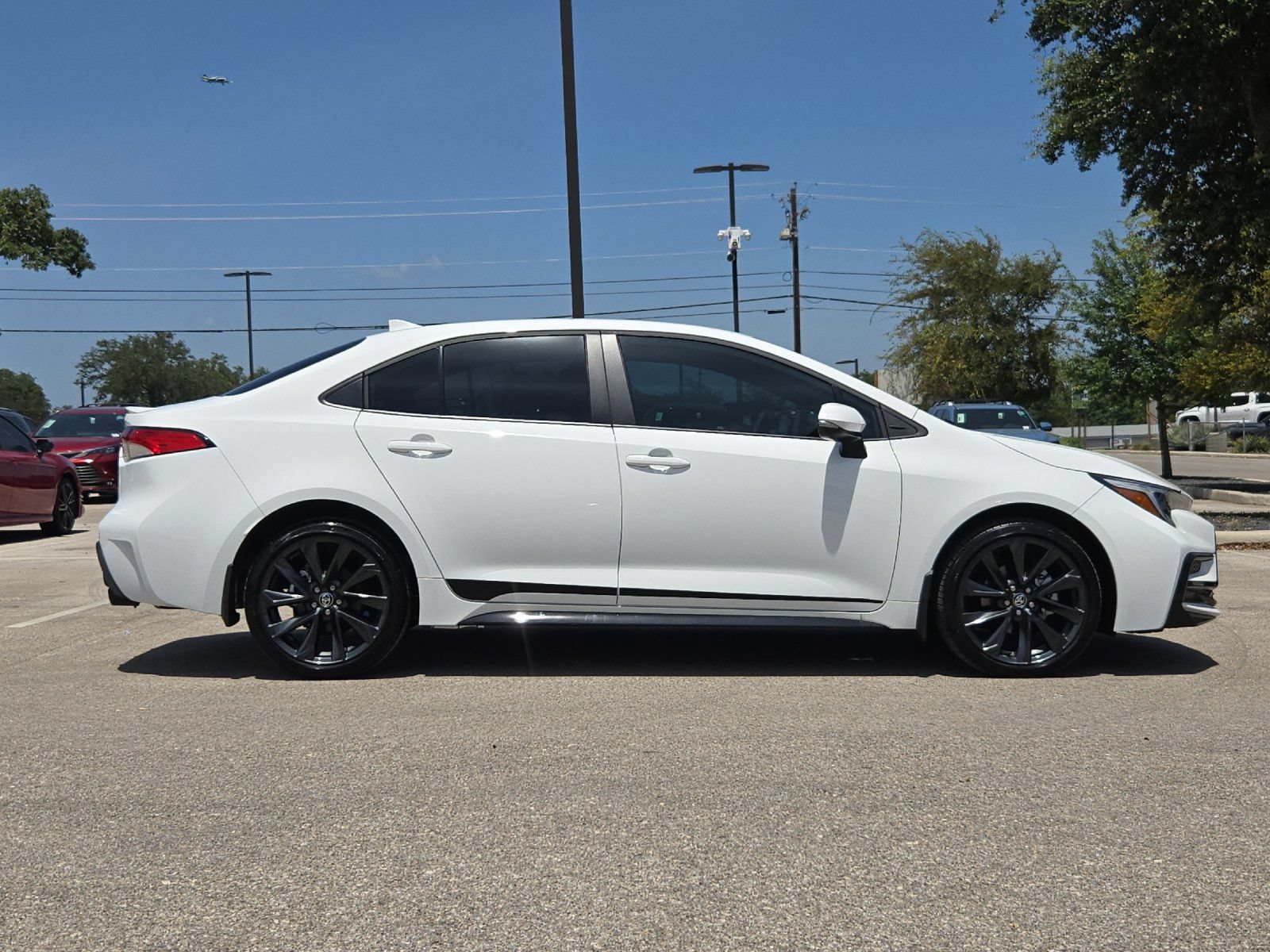 Certified 2026 Toyota Corolla SE FWD image 6