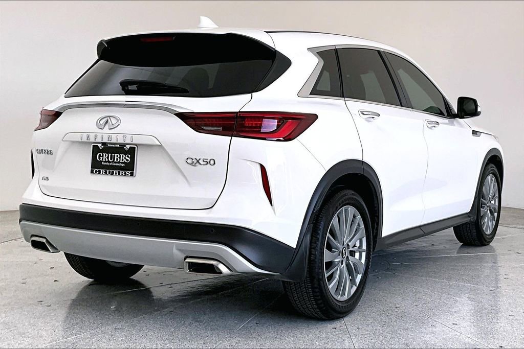 Certified 2025 INFINITI QX50 Pure video 2
