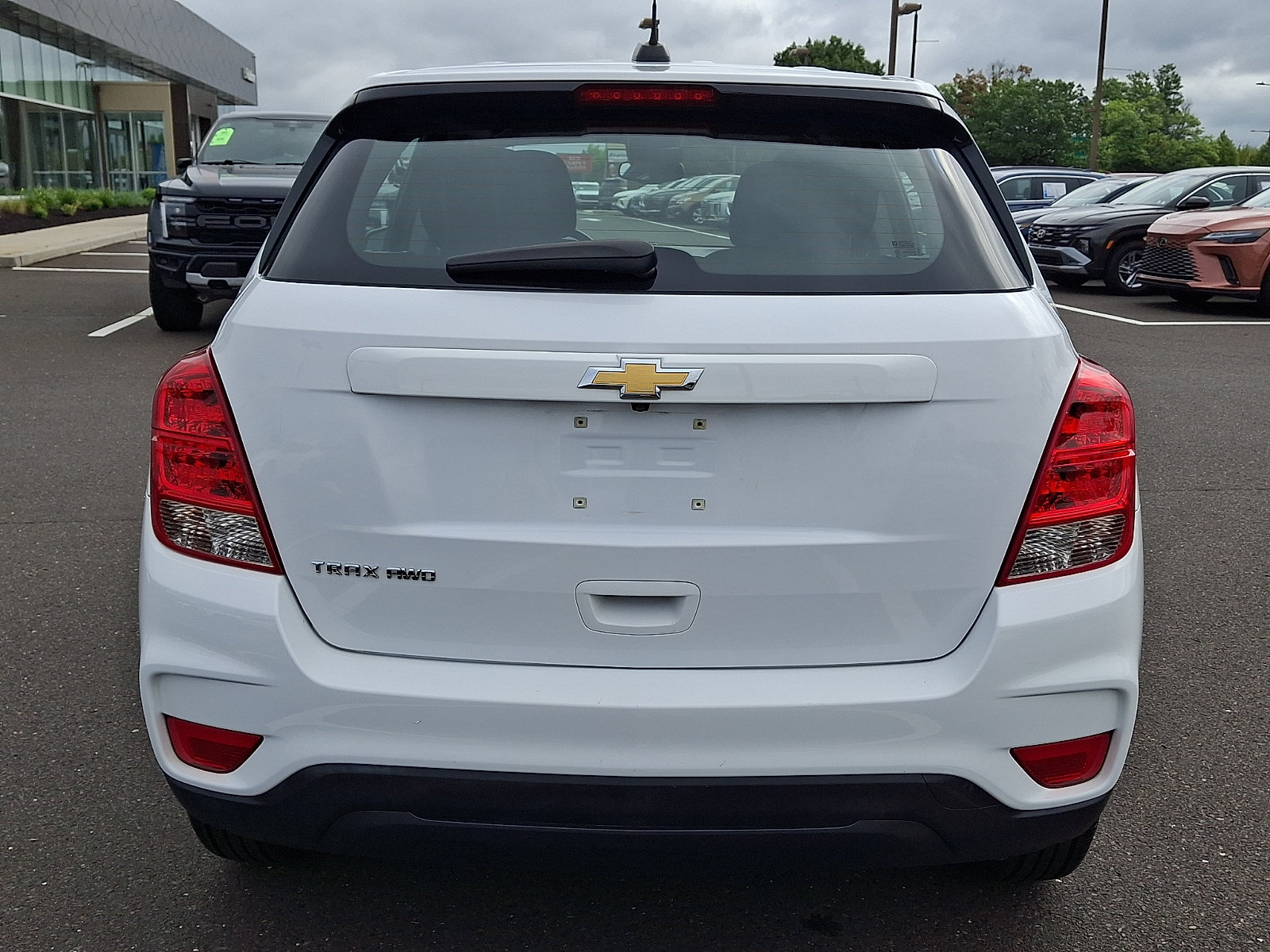 Used 2018 Chevrolet Trax LS AWD/4WD image 5