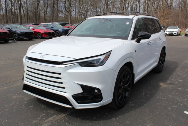Used 2024 Lexus TX 500h AWD w/ Technology Package image 9