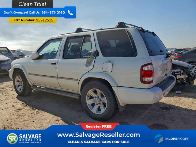 Used 2003 Nissan Pathfinder LE image 3