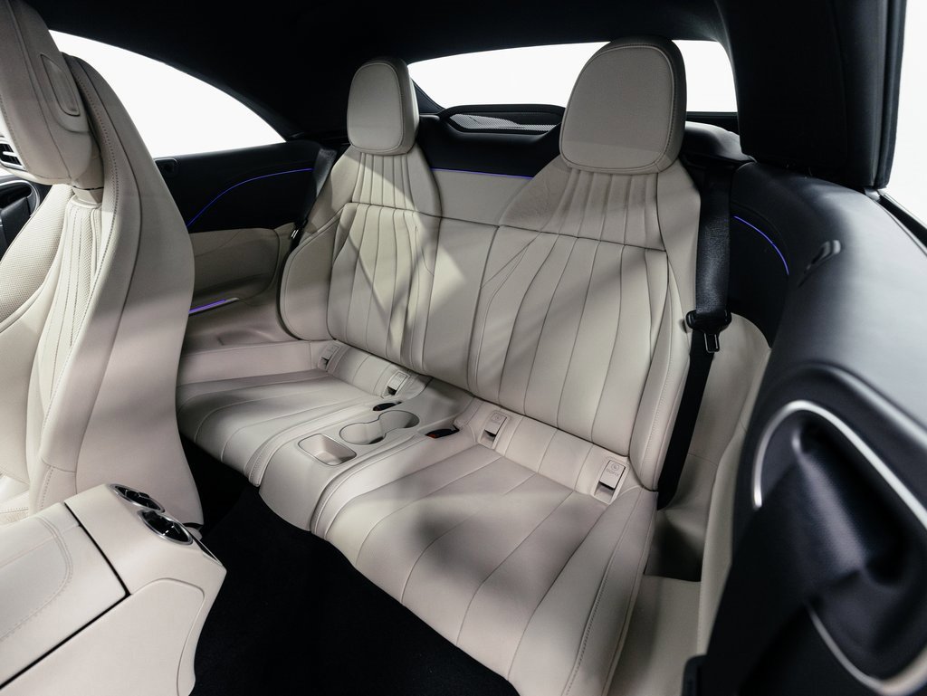 Used 2024 Mercedes-Benz CLE 450 4MATIC Cabriolet image 28