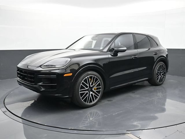 New 2026 Porsche Cayenne Turbo AWD/4WD image 1