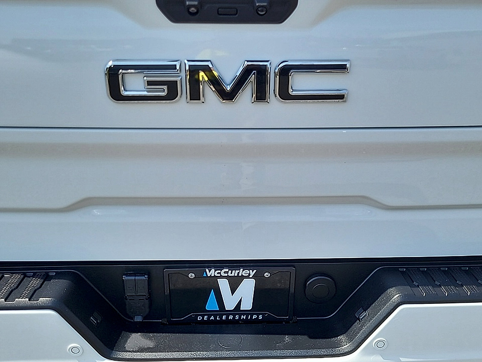 Used 2024 GMC Sierra 1500 Elevation w/ Elevation Premium Package AWD/4WD image 31
