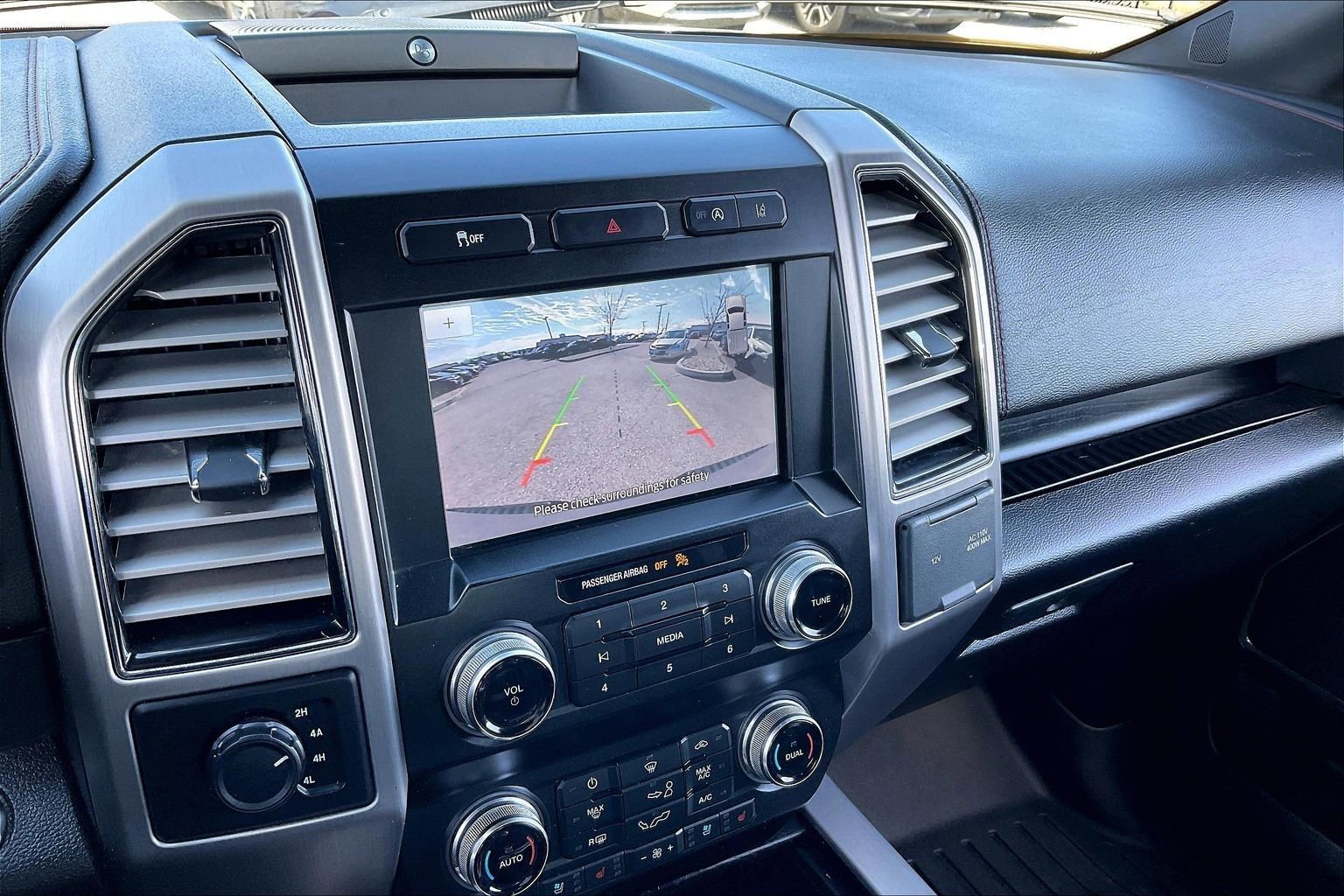 Used 2020 Ford F150 Platinum image 21