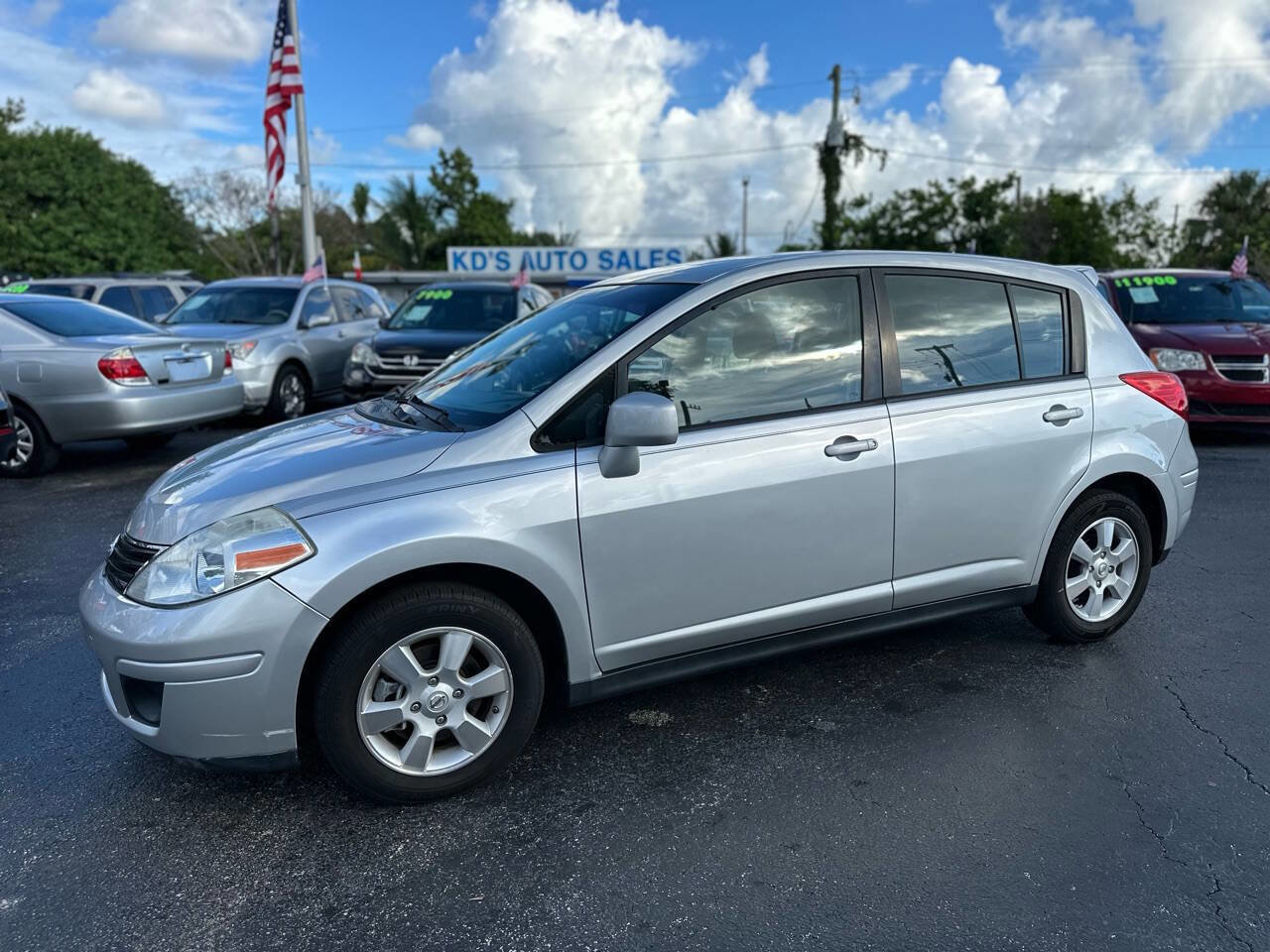 Used 2012 Nissan Versa 1.8 S w/ Special Edition Pkg image 2