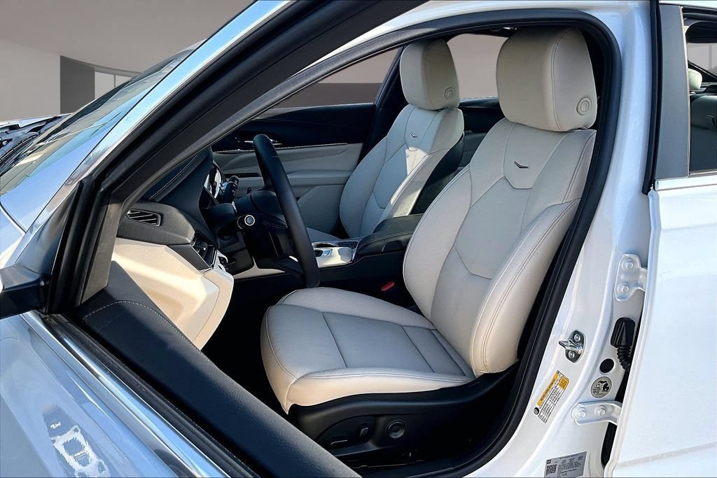 New 2026 Cadillac CT4 Premium Luxury w/ Technology Package RWD image 9