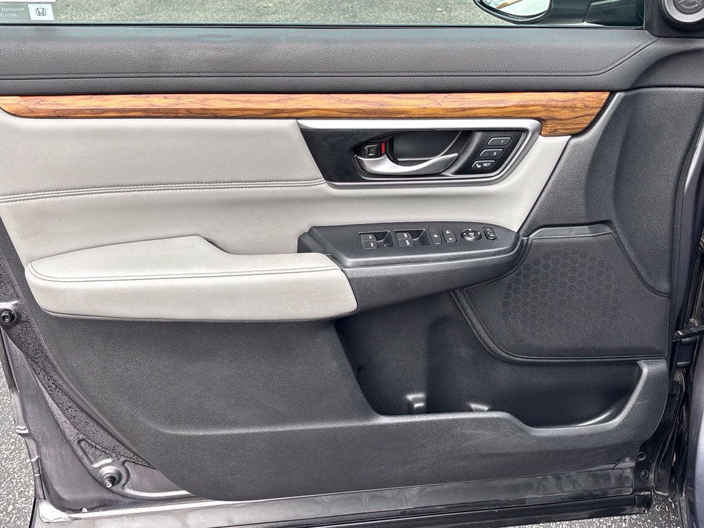 Used 2017 Honda CR-V EX-L image 18
