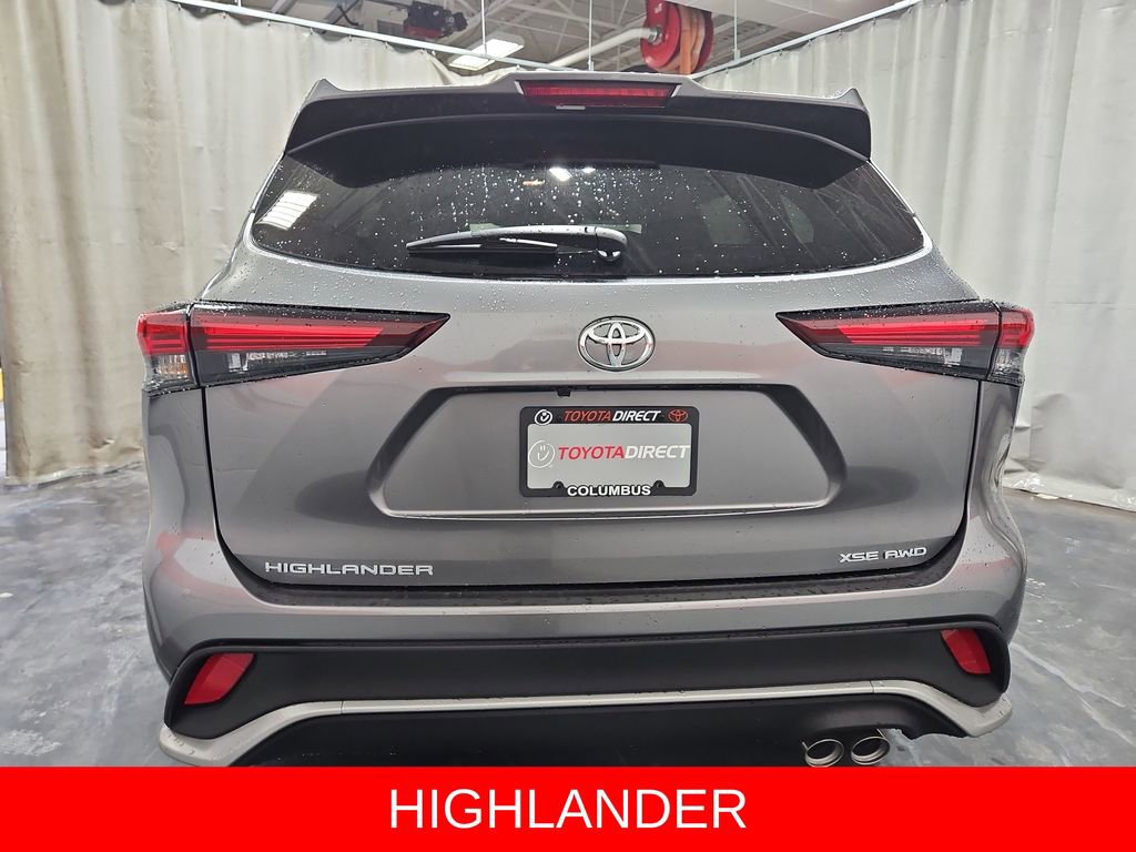New 2026 Toyota Highlander XSE image 7