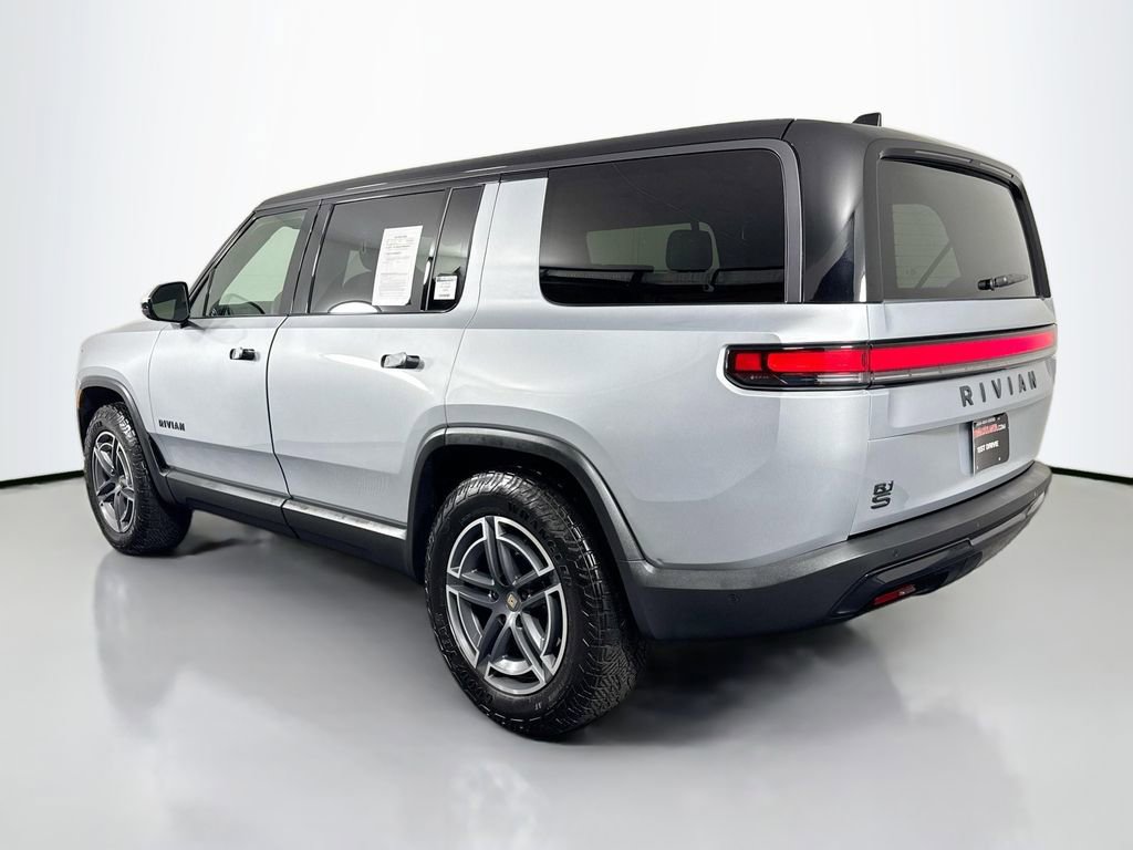 Used 2025 Rivian R1S Adventure image 7