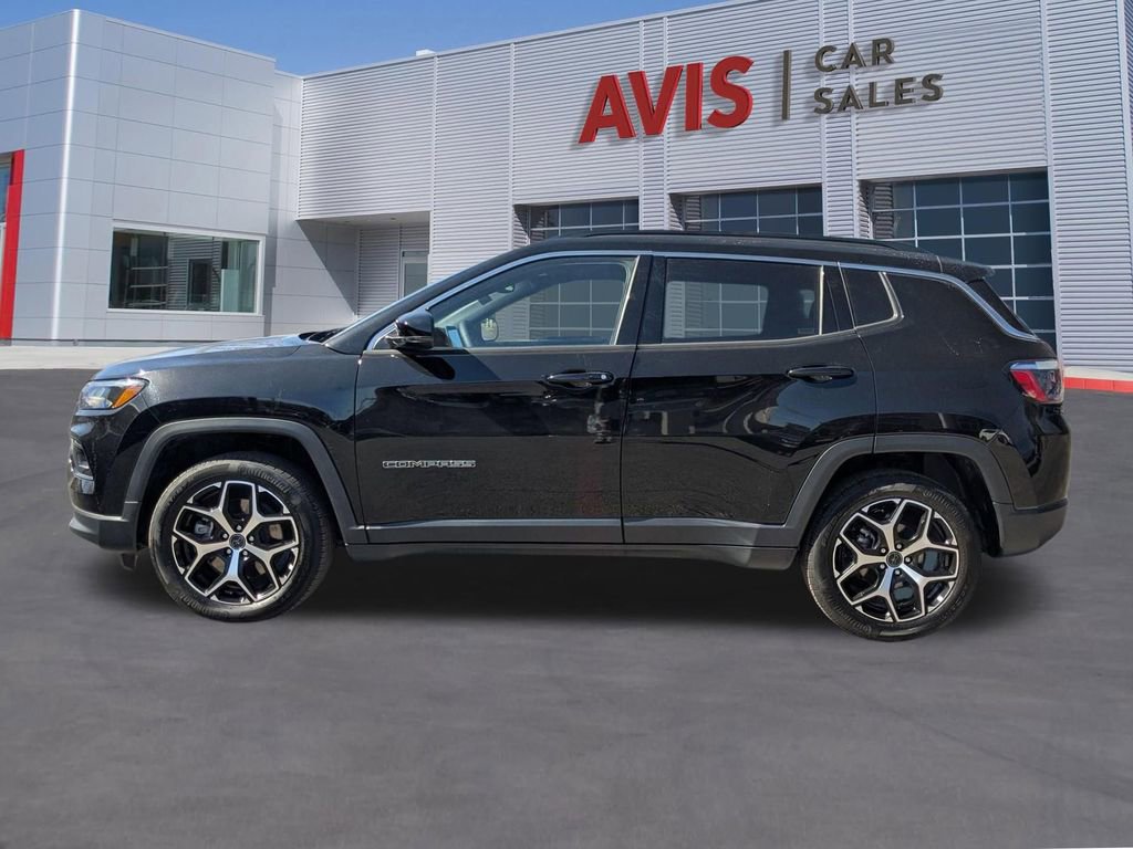 Used 2025 Jeep Compass Limited image 2