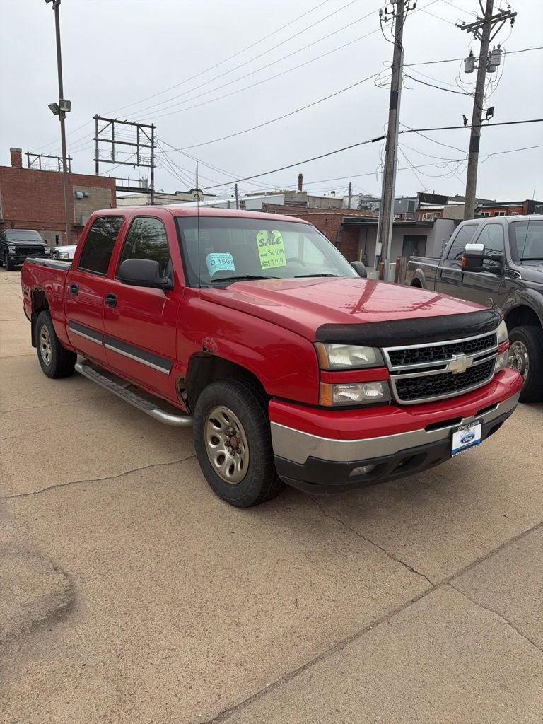 Used 2006 Chevrolet Silverado 1500 LT w/ Light Duty Power Package AWD/4WD image 1